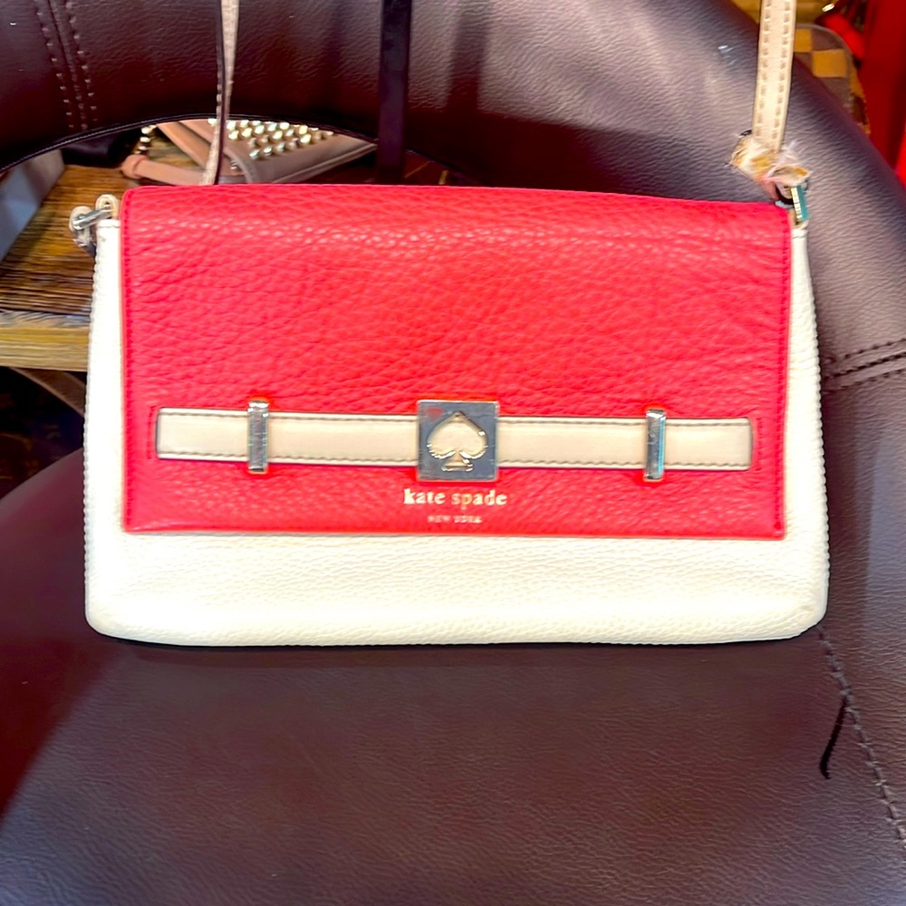 Kate Spade crossbody (Needs Strap Reattached)